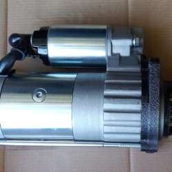 Стартер ДТЗ-5244 / DW-354 (11-зуб / пос-82мм) (СF3B24T / ДД-390)
