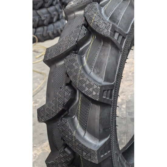 Шини 7.50 20 Сінтай 220 ( шина з камерою)