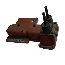 Кришка КПП верхня у зборі з важелями Kentavr F244SXU/F404SU